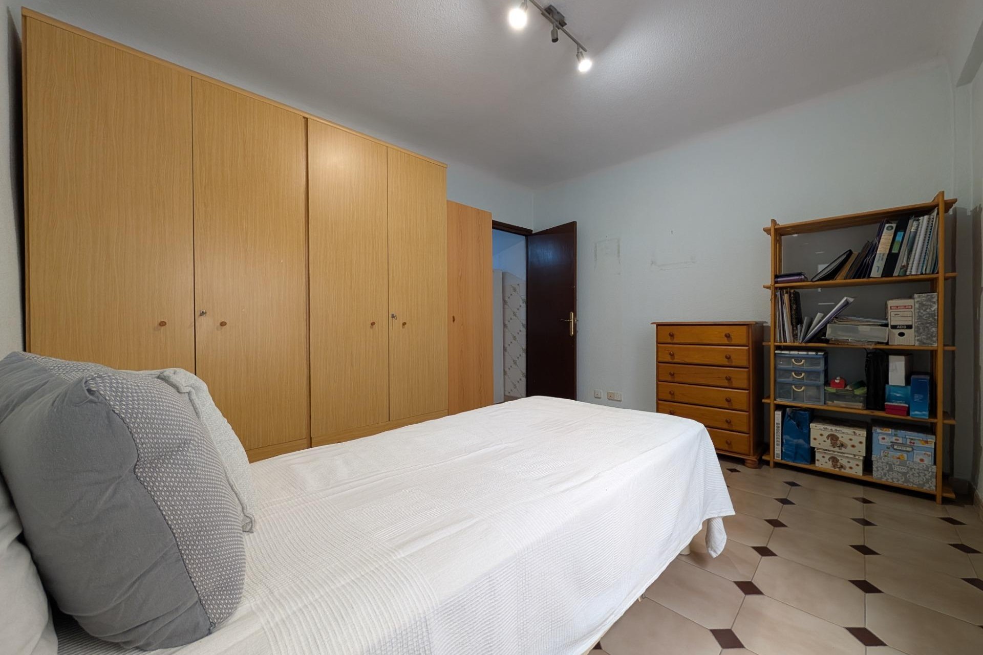 Resale - Apartment - Elche - Plaza Crevillente-Juzgados