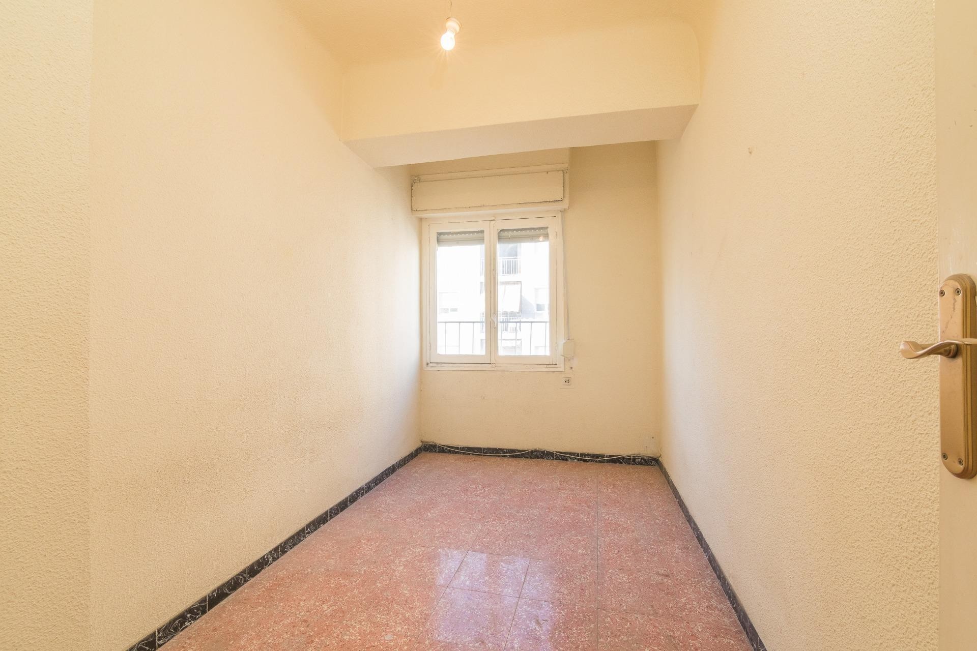 Resale - Apartment - Elche - Plaza Obispo Siuri