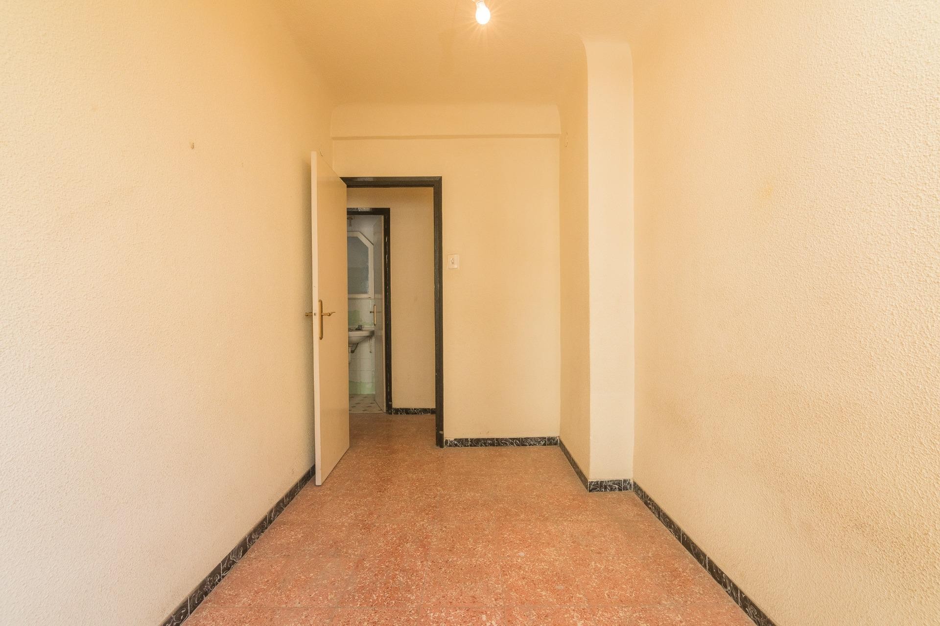 Resale - Apartment - Elche - Plaza Obispo Siuri