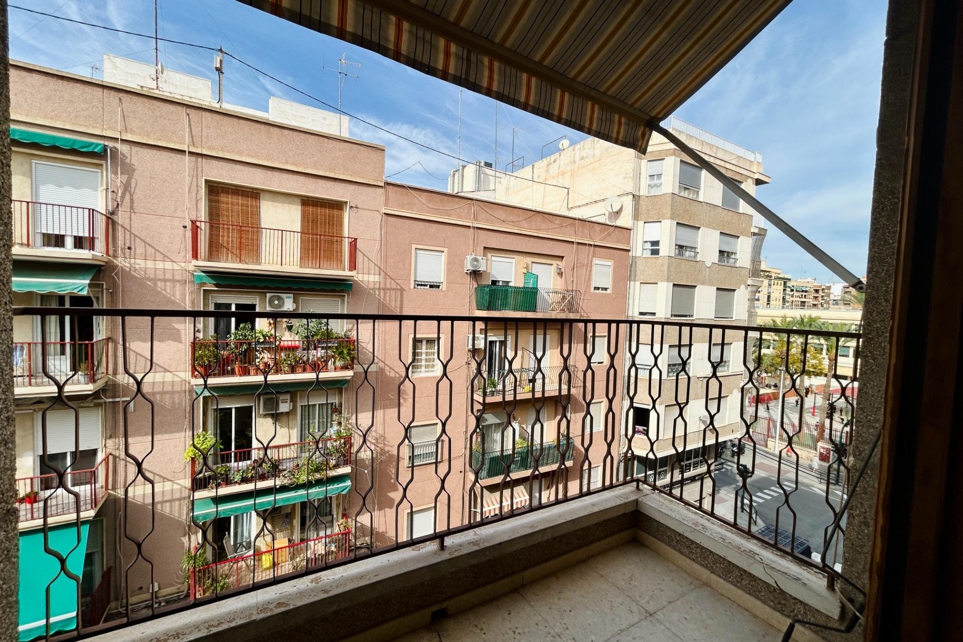 Resale - Apartment - Elche - Reina Victoria-Miguel Hernández