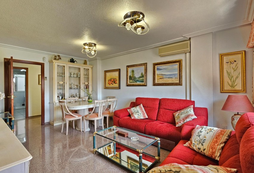Resale - Apartment / flat - Alicante - Altozano