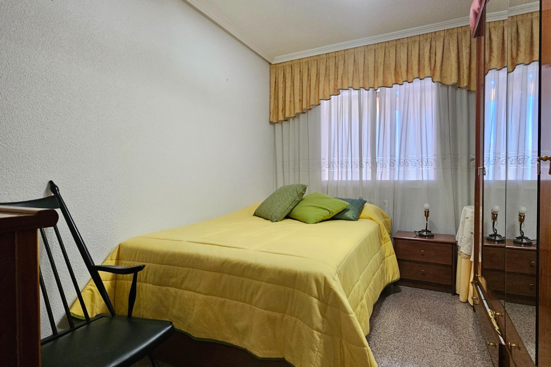 Resale - Apartment / flat - Alicante - Altozano