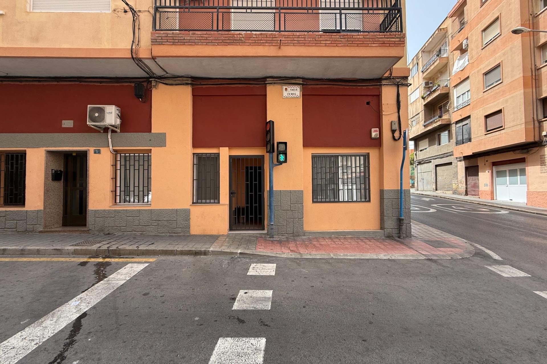 Resale - Apartment / flat - Alicante - Altozano