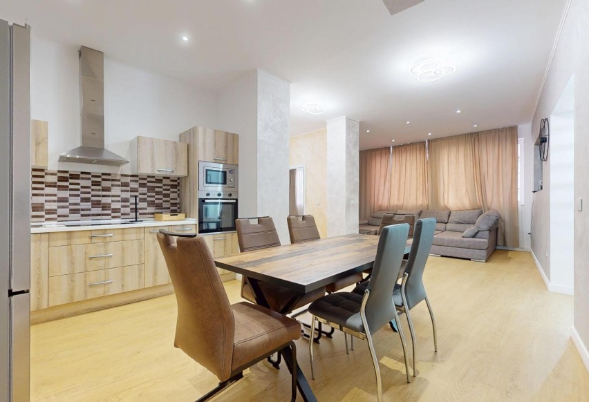 Resale - Apartment / flat - Alicante - Altozano