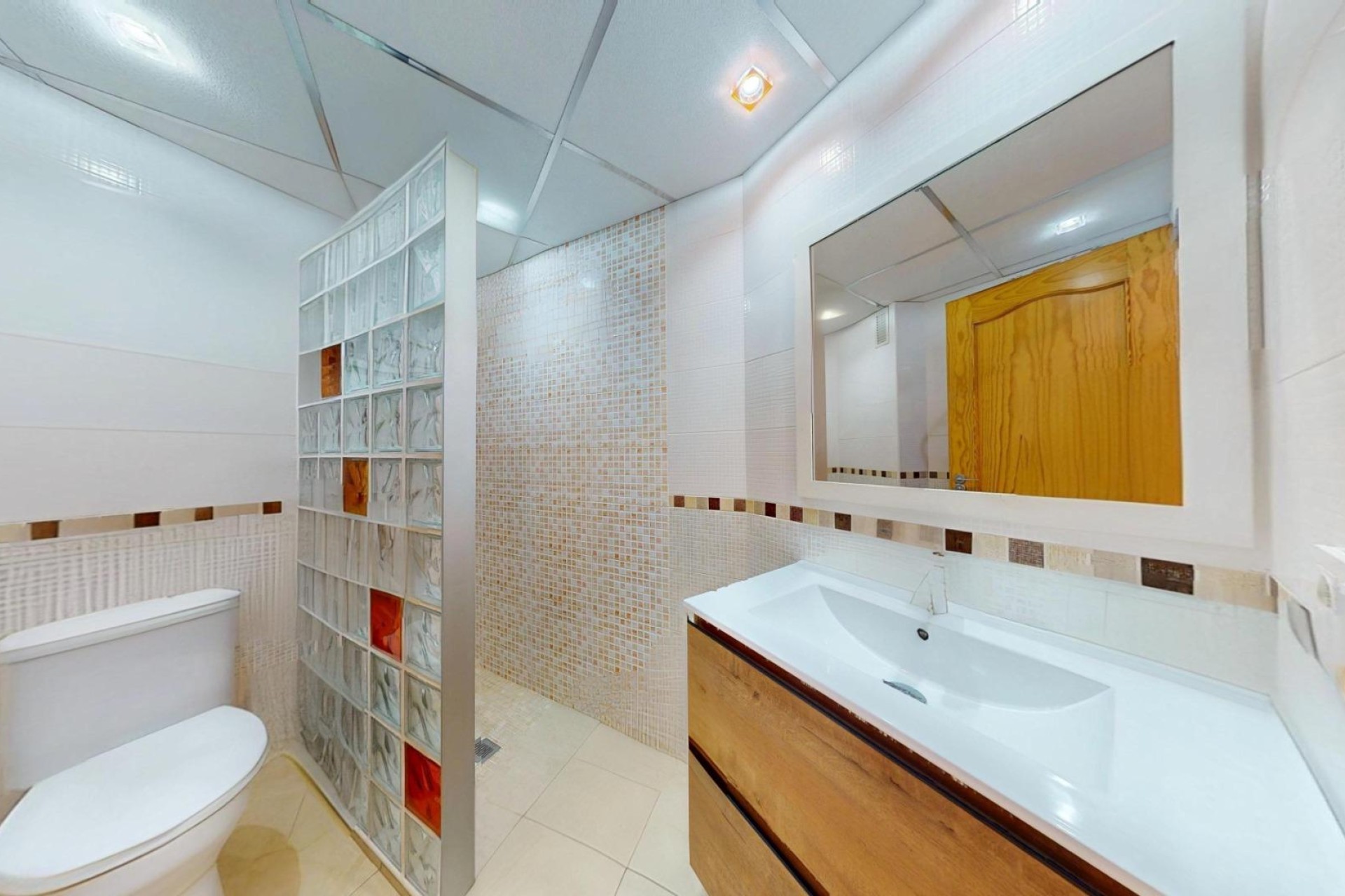 Resale - Apartment / flat - Alicante - Carolinas Bajas