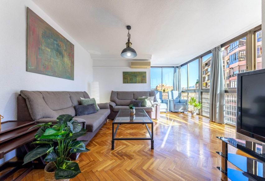 Resale - Apartment / flat - Alicante - Centro