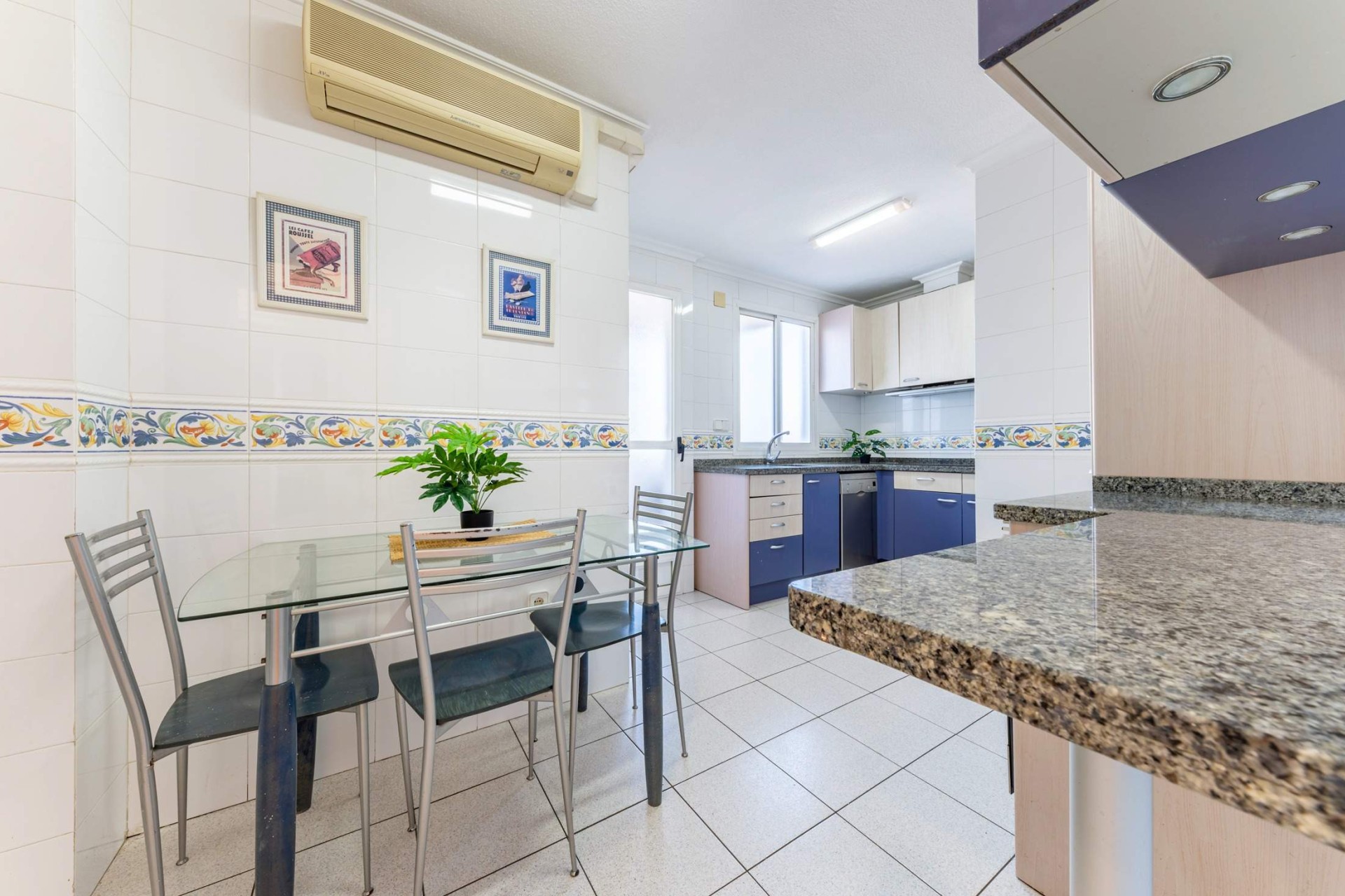 Resale - Apartment / flat - Alicante - Centro