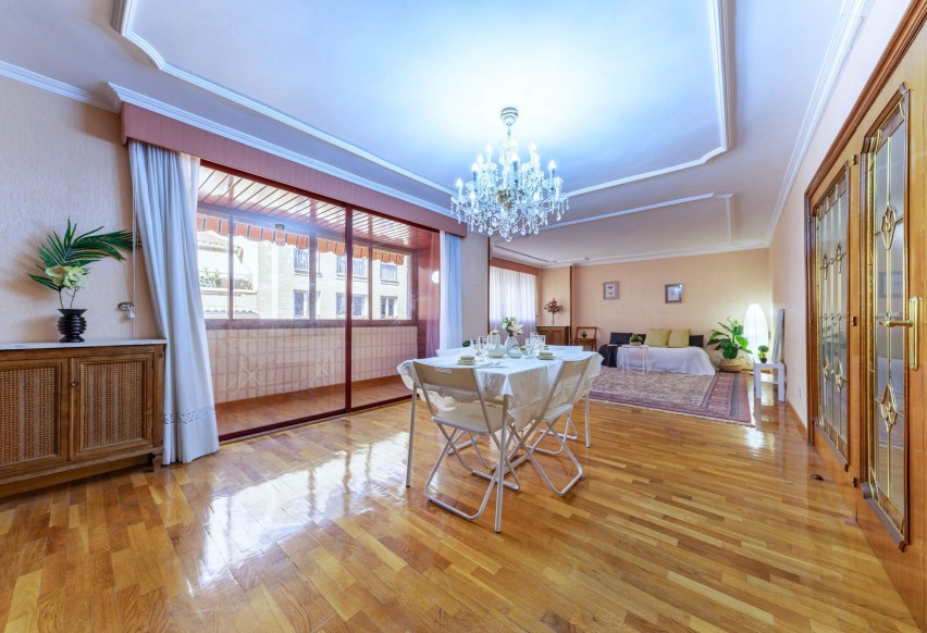Resale - Apartment / flat - Alicante - Centro