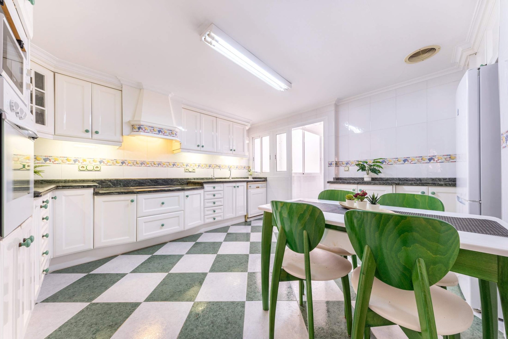 Resale - Apartment / flat - Alicante - Centro