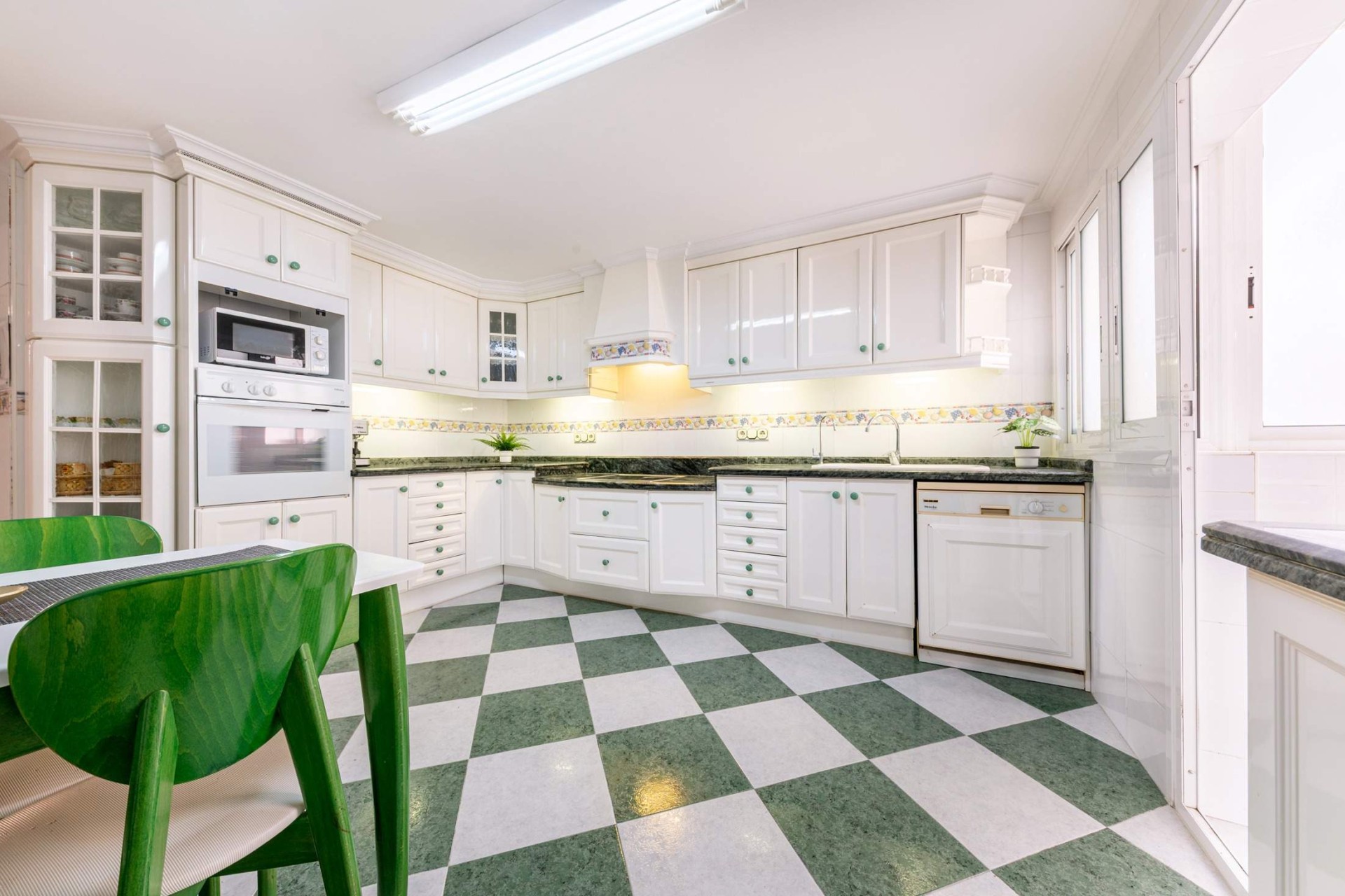 Resale - Apartment / flat - Alicante - Centro
