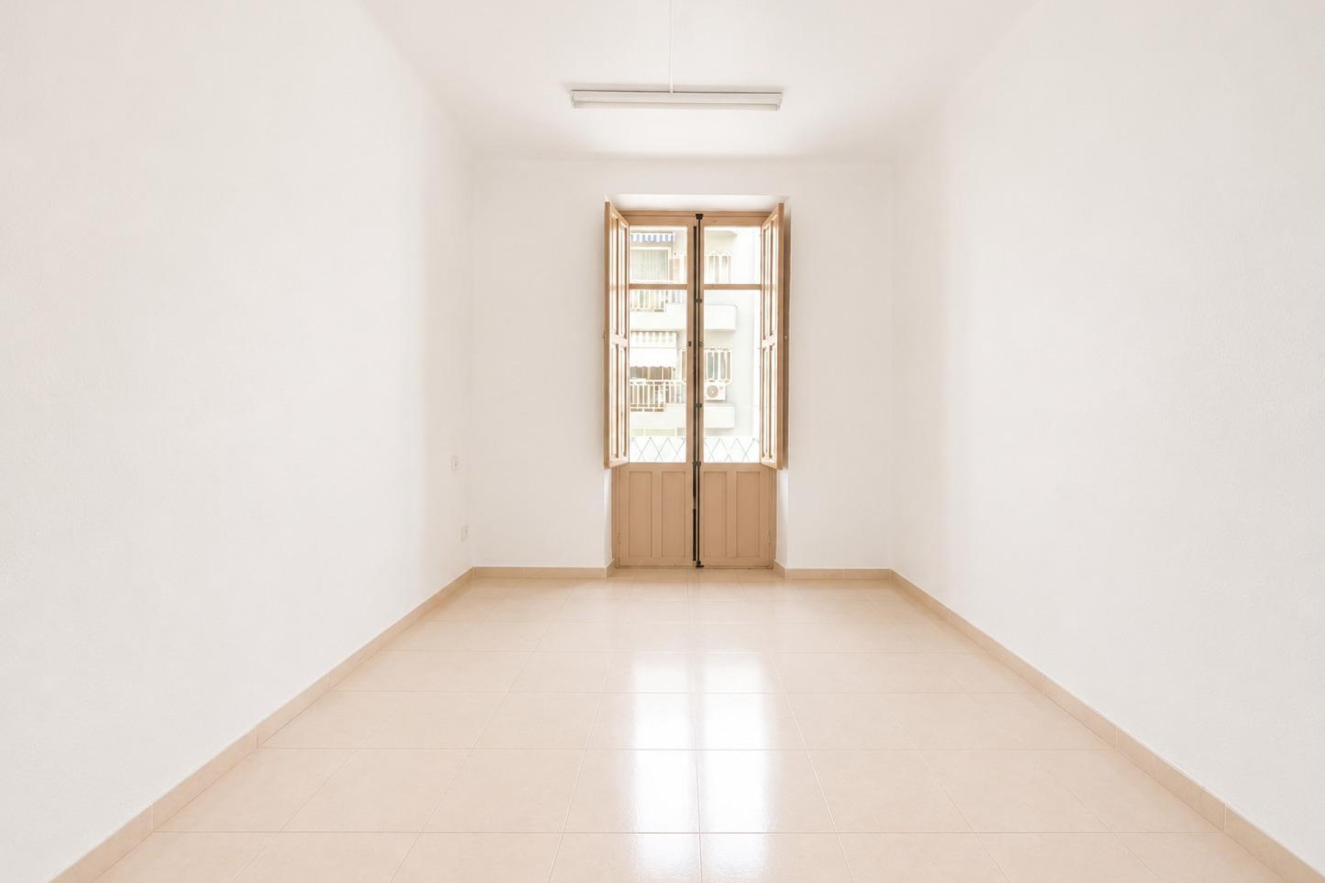 Resale - Apartment / flat - Alicante - Mercado