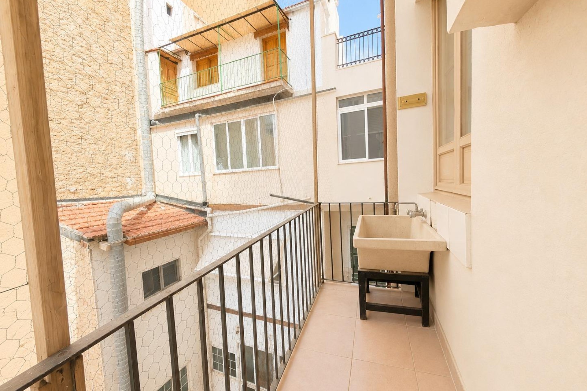 Resale - Apartment / flat - Alicante - Mercado