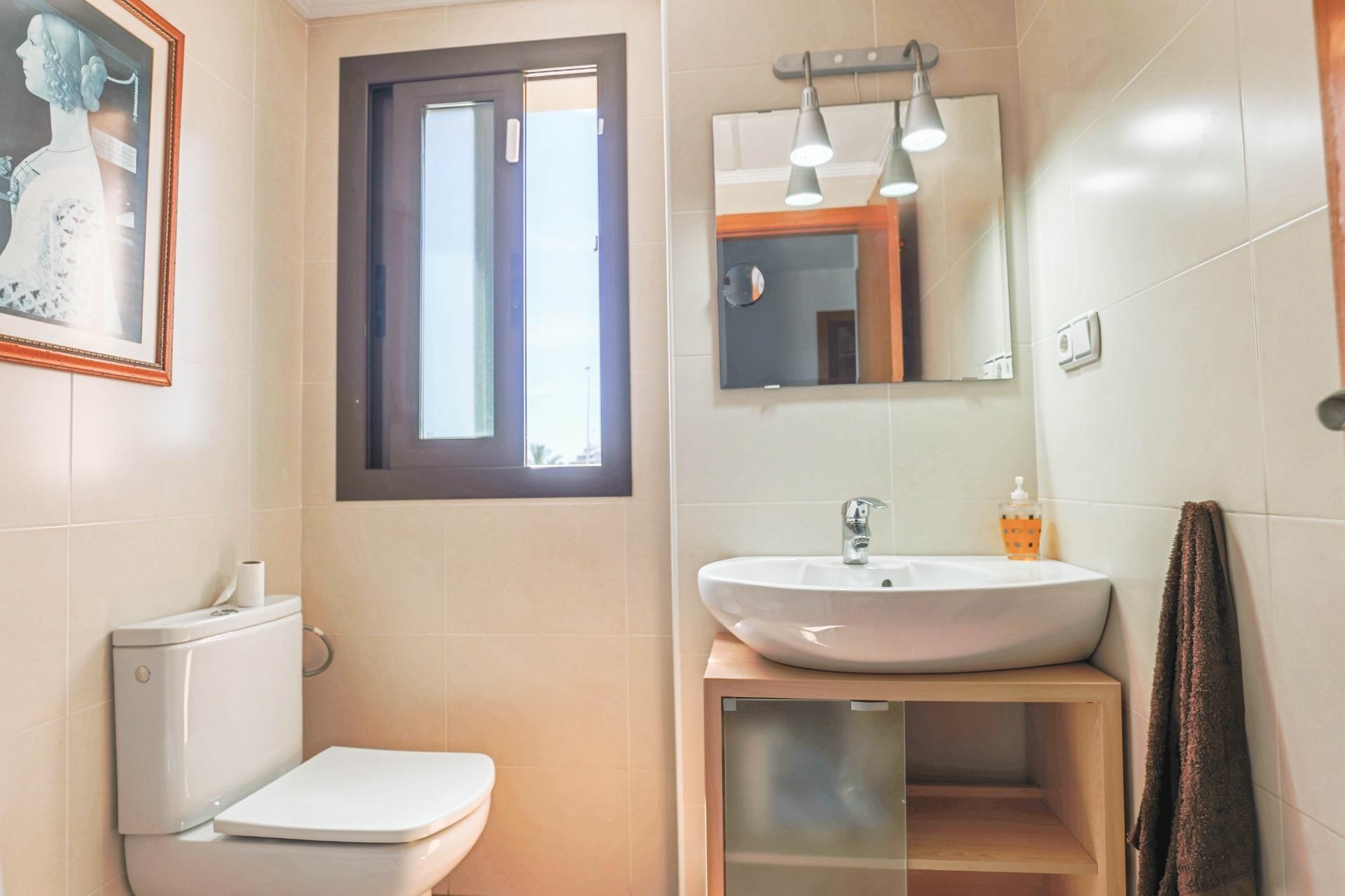 Resale - Apartment / flat - Arenales del Sol - Calle valladolid