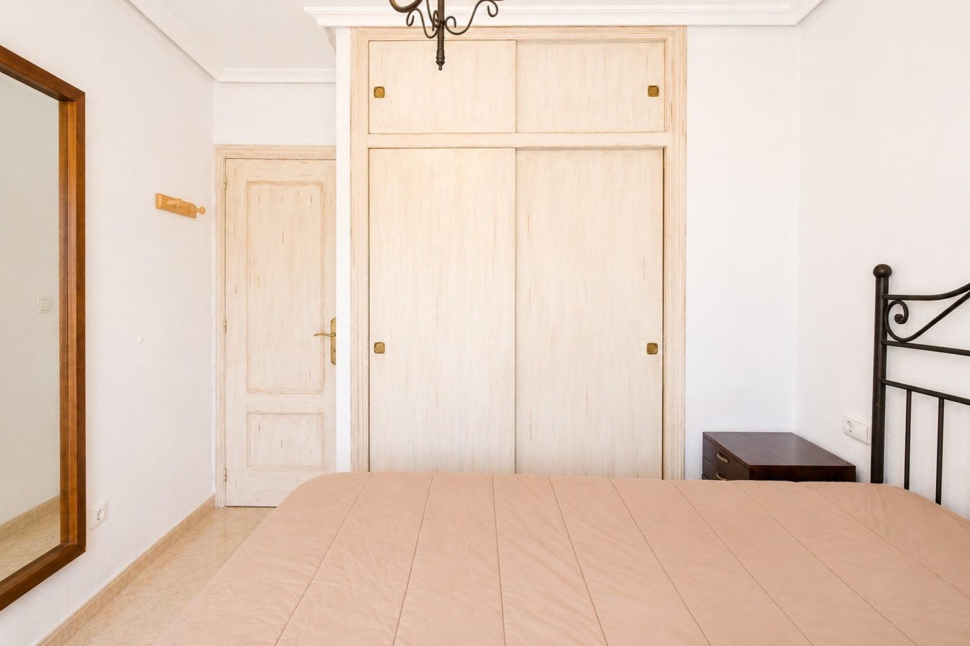 Resale - Apartment / flat - Arenales del Sol - Segunda linea playa