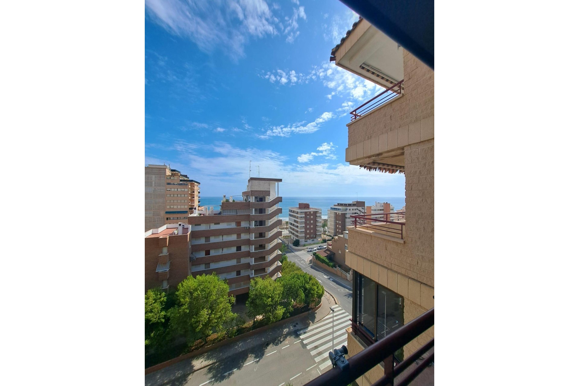Resale - Apartment / flat - Arenales del Sol - Tercera linea playa