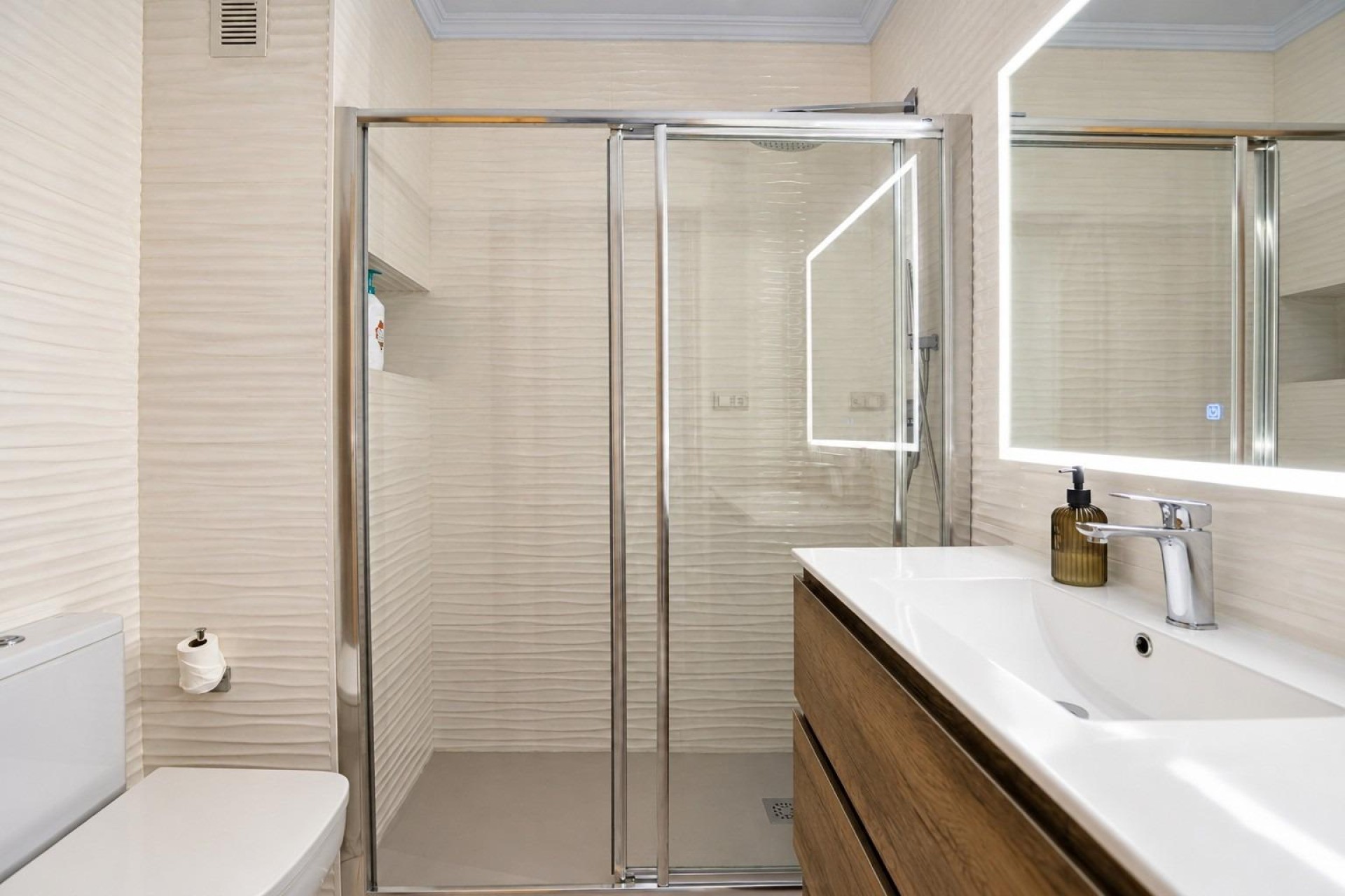 Resale - Apartment / flat - Arenales del Sol - Tercera linea playa