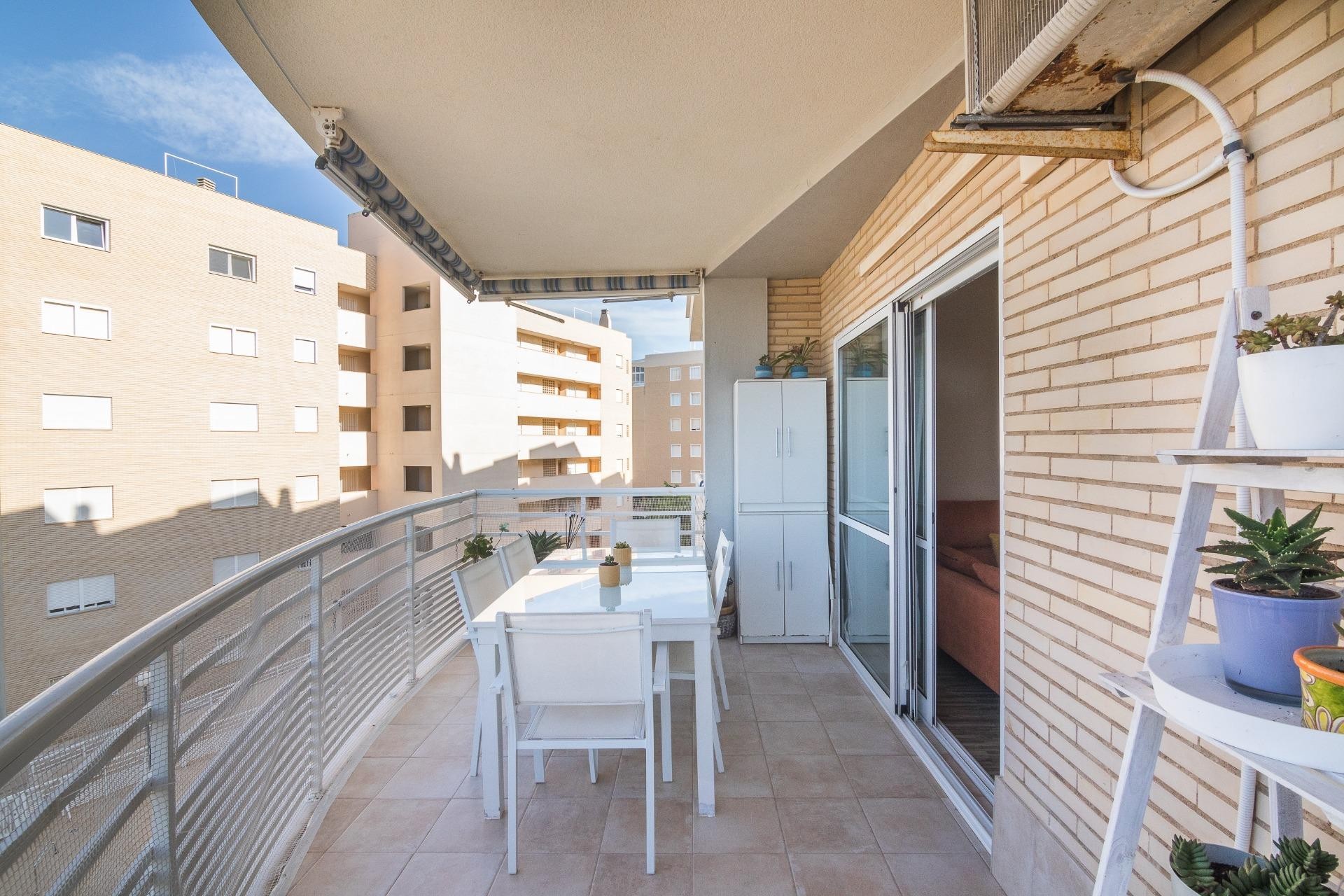 Resale - Apartment / flat - Arenales del Sol - Zona paseo maritimo
