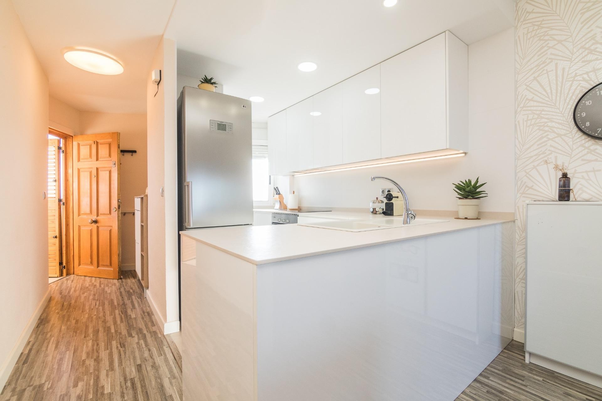 Resale - Apartment / flat - Arenales del Sol - Zona paseo maritimo