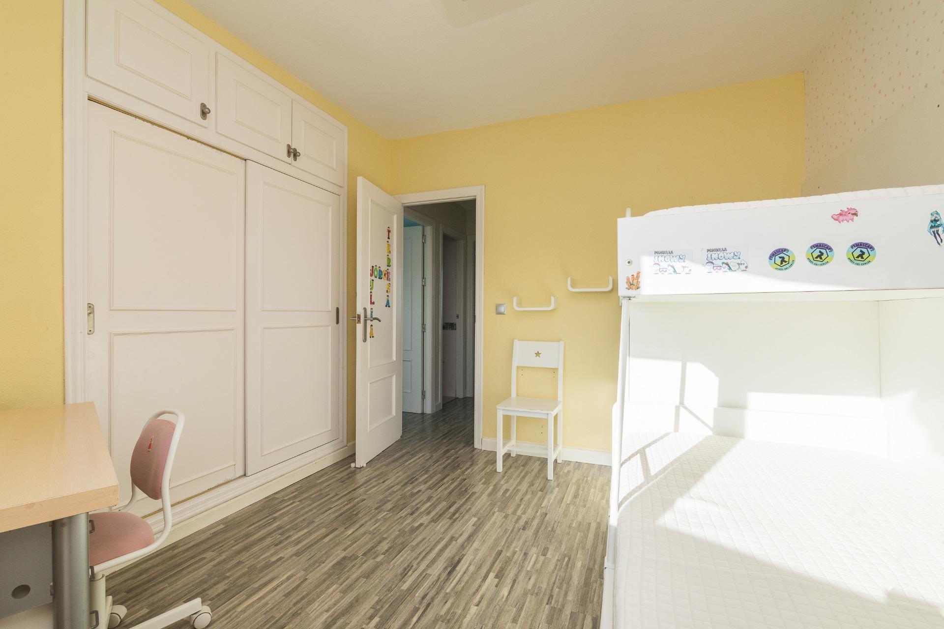 Resale - Apartment / flat - Arenales del Sol - Zona paseo maritimo