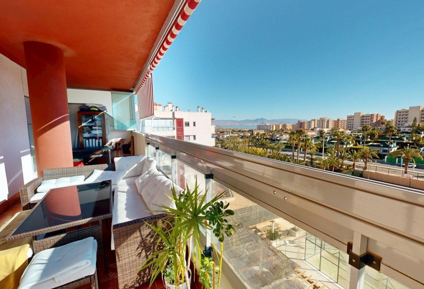 Resale - Apartment / flat - Arenales del Sol