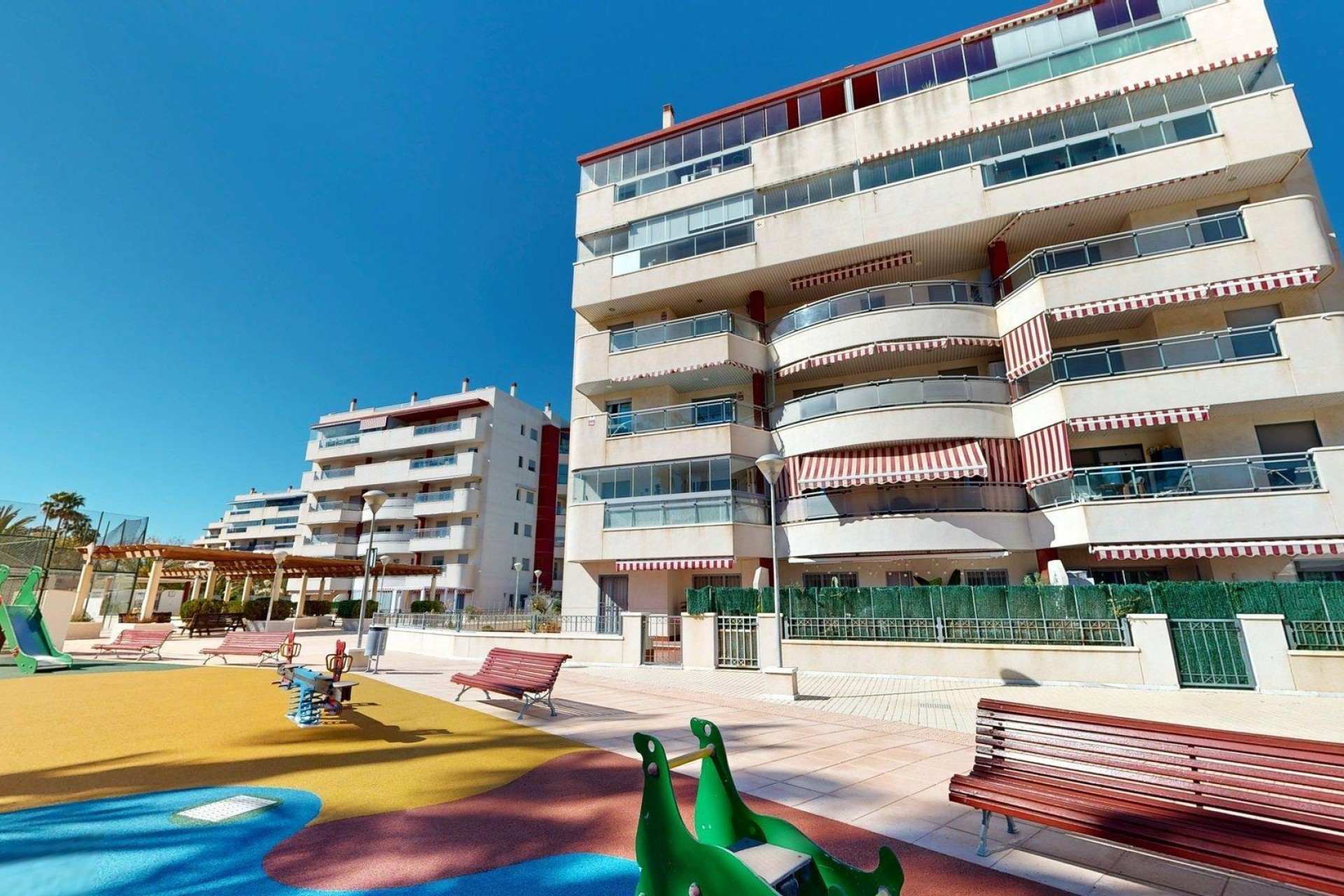 Resale - Apartment / flat - Arenales del Sol