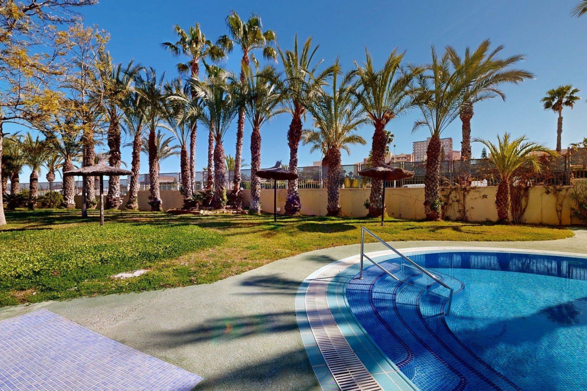 Resale - Apartment / flat - Arenales del Sol