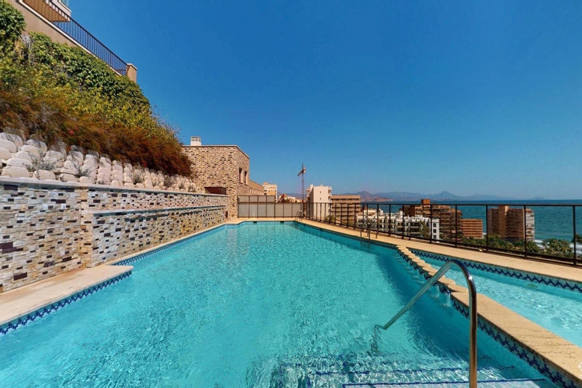 Resale - Apartment / flat - Arenales del Sol