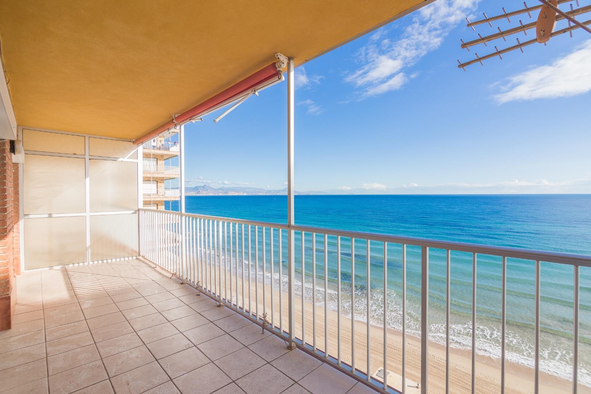 Resale - Apartment / flat - Arenales del Sol