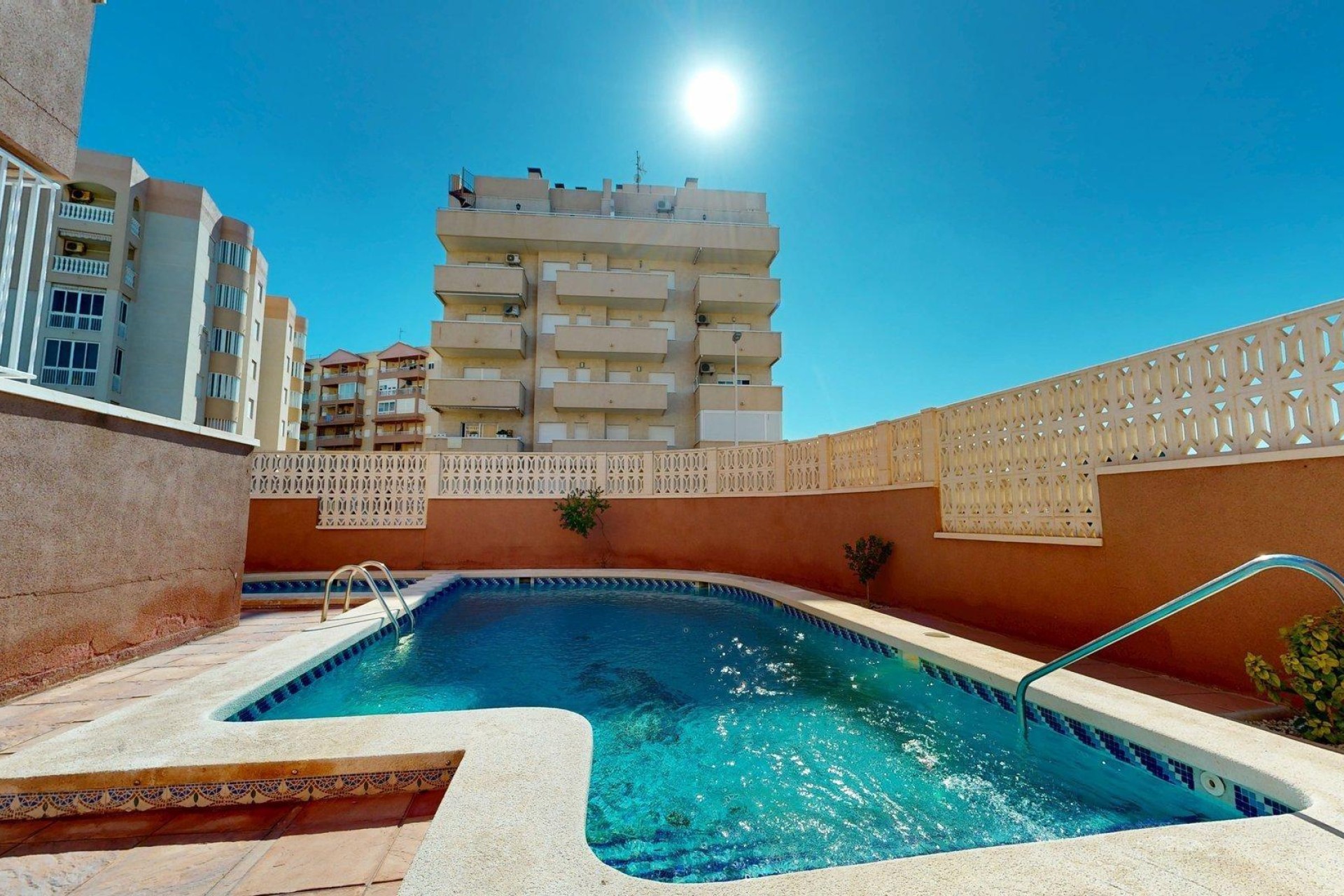 Resale - Apartment / flat - Arenales del Sol