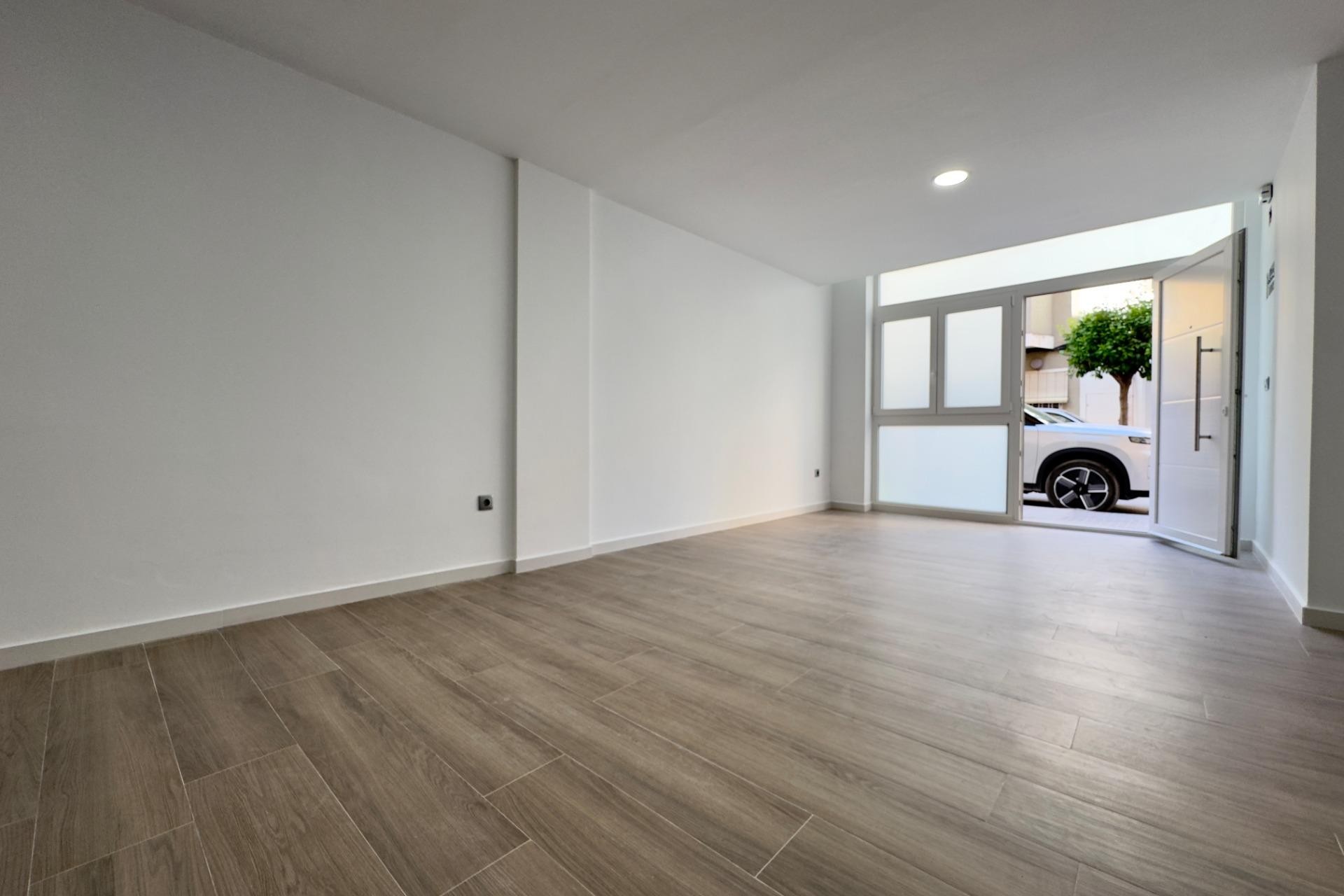Resale - Apartment / flat - Aspe - Centro