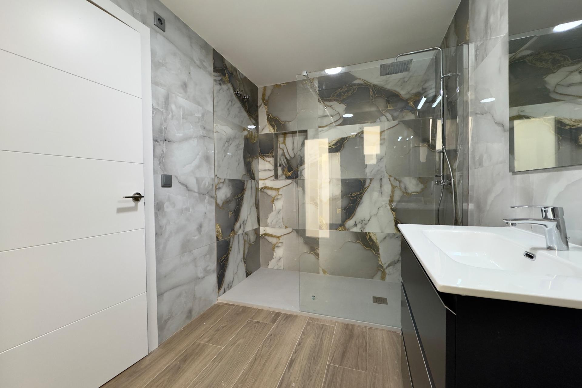 Resale - Apartment / flat - Aspe - Centro