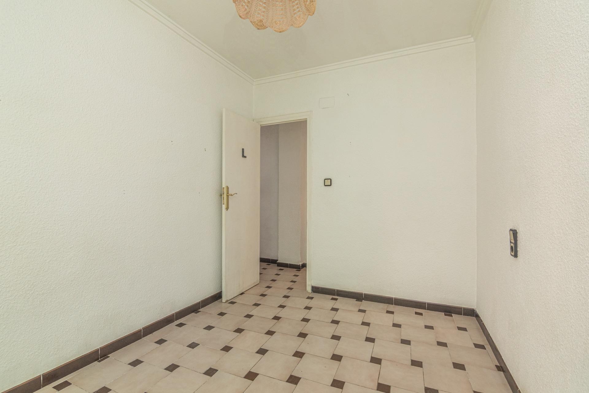 Resale - Apartment / flat - Elche - Asilo - Pisos Azules