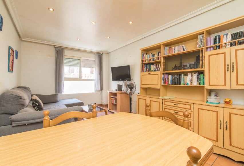 Resale - Apartment / flat - Elche - Asilo - Pisos Azules
