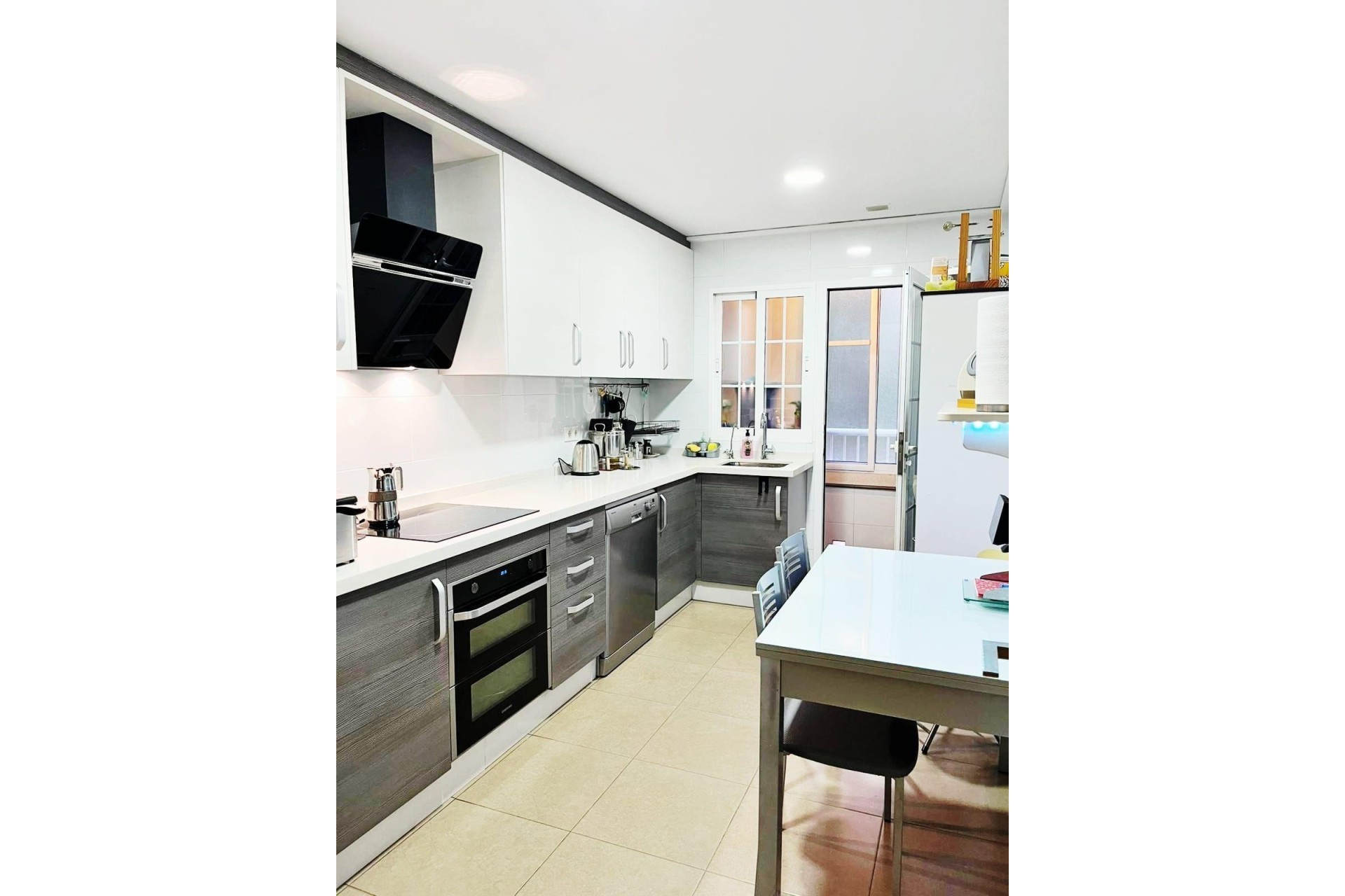 Resale - Apartment / flat - Elche - Asilo - Pisos Azules