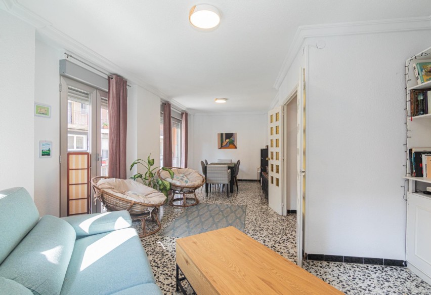 Resale - Apartment / flat - Elche - Center