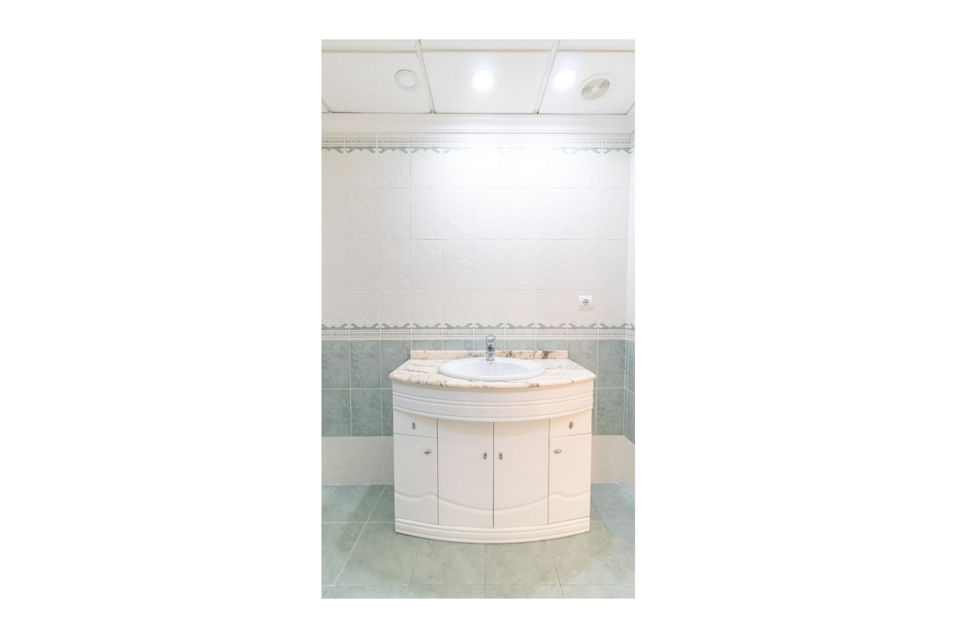 Resale - Apartment / flat - Elche - Center