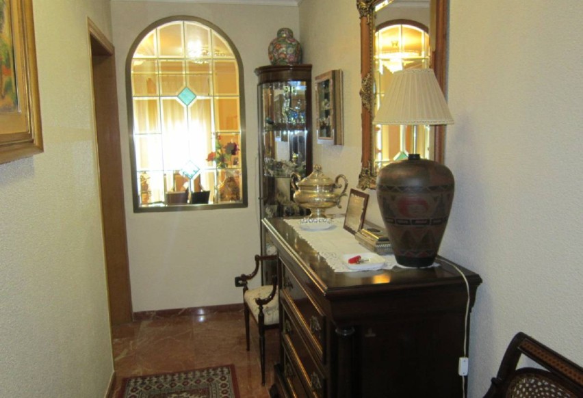 Resale - Apartment / flat - Elche - Center