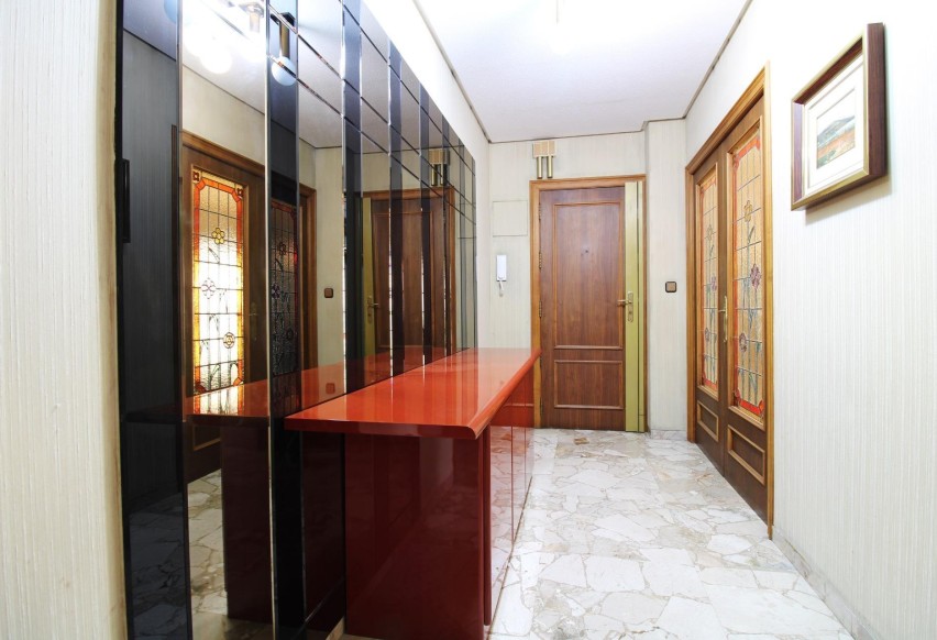 Resale - Apartment / flat - Elche - Center