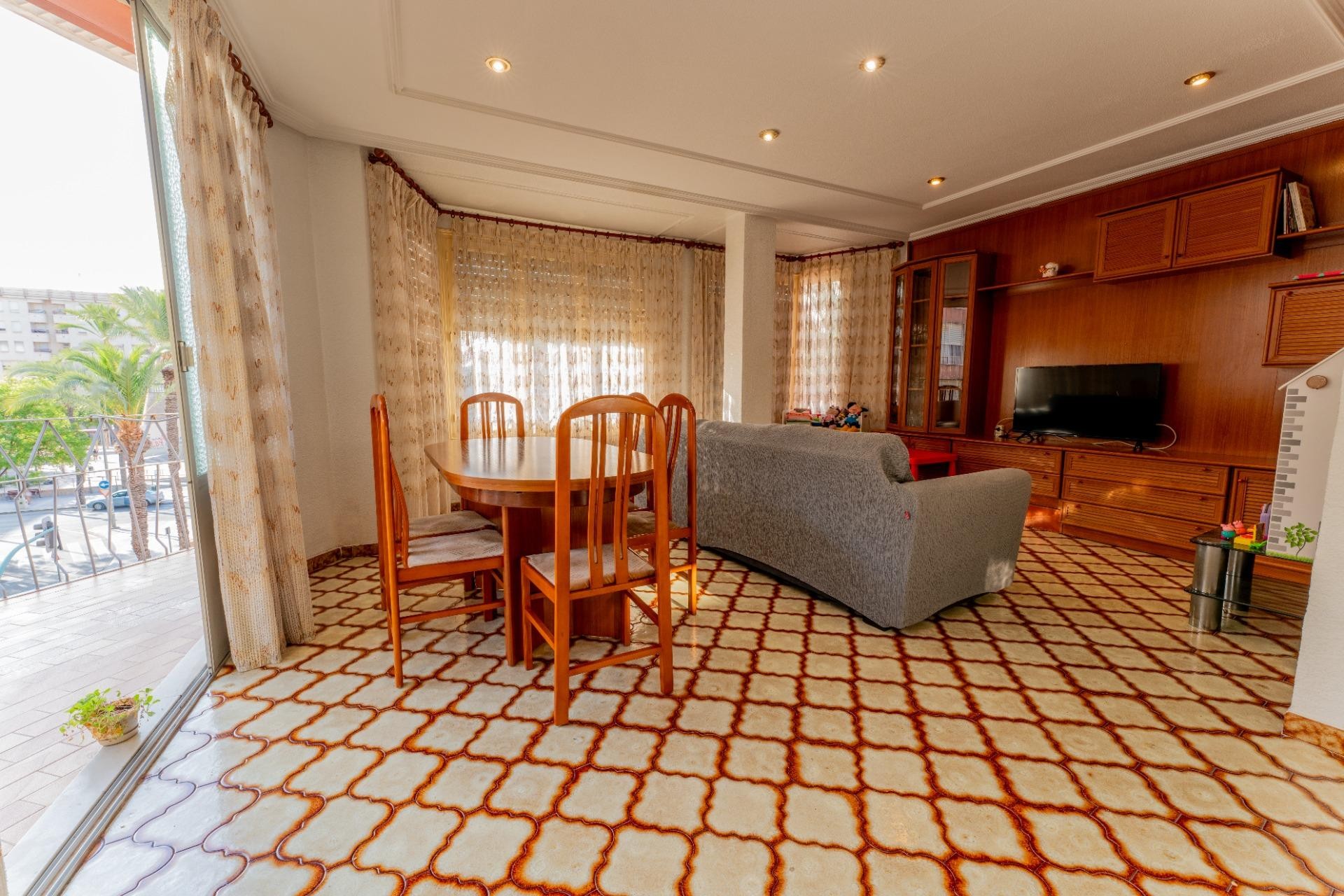 Resale - Apartment / flat - Elche - Center