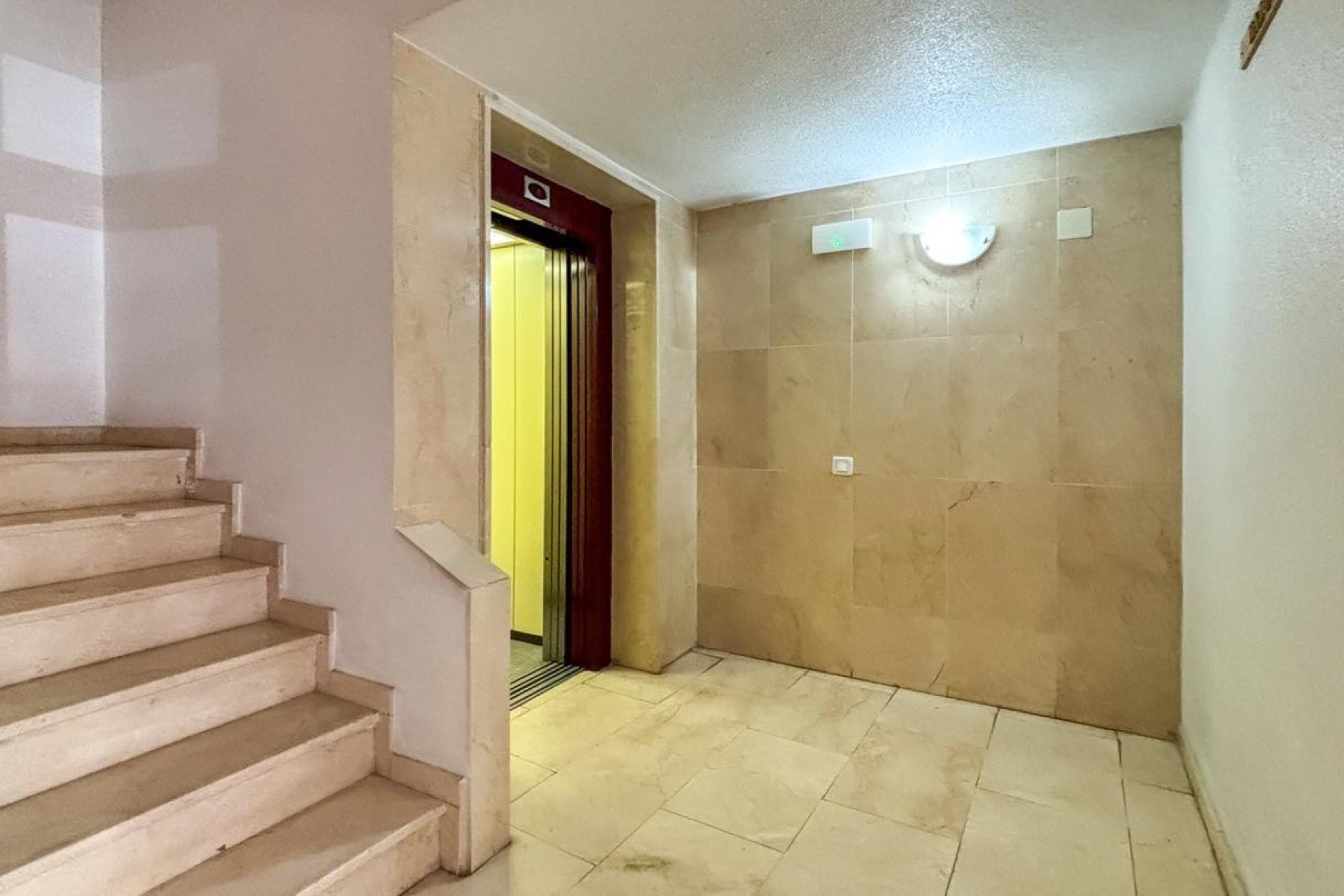 Resale - Apartment / flat - Elche - Center