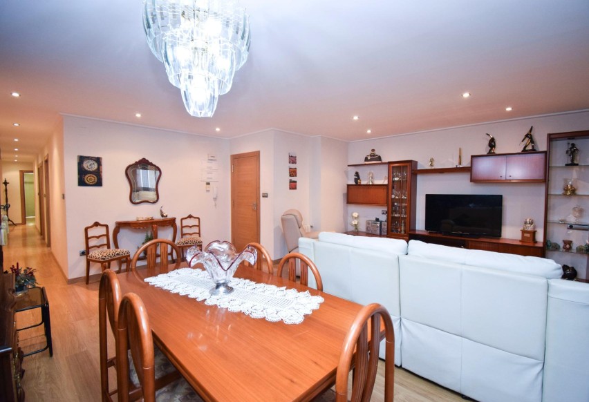 Resale - Apartment / flat - Elche - Center