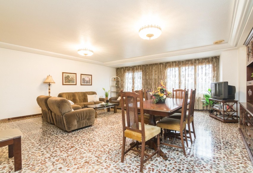 Resale - Apartment / flat - Elche - Center