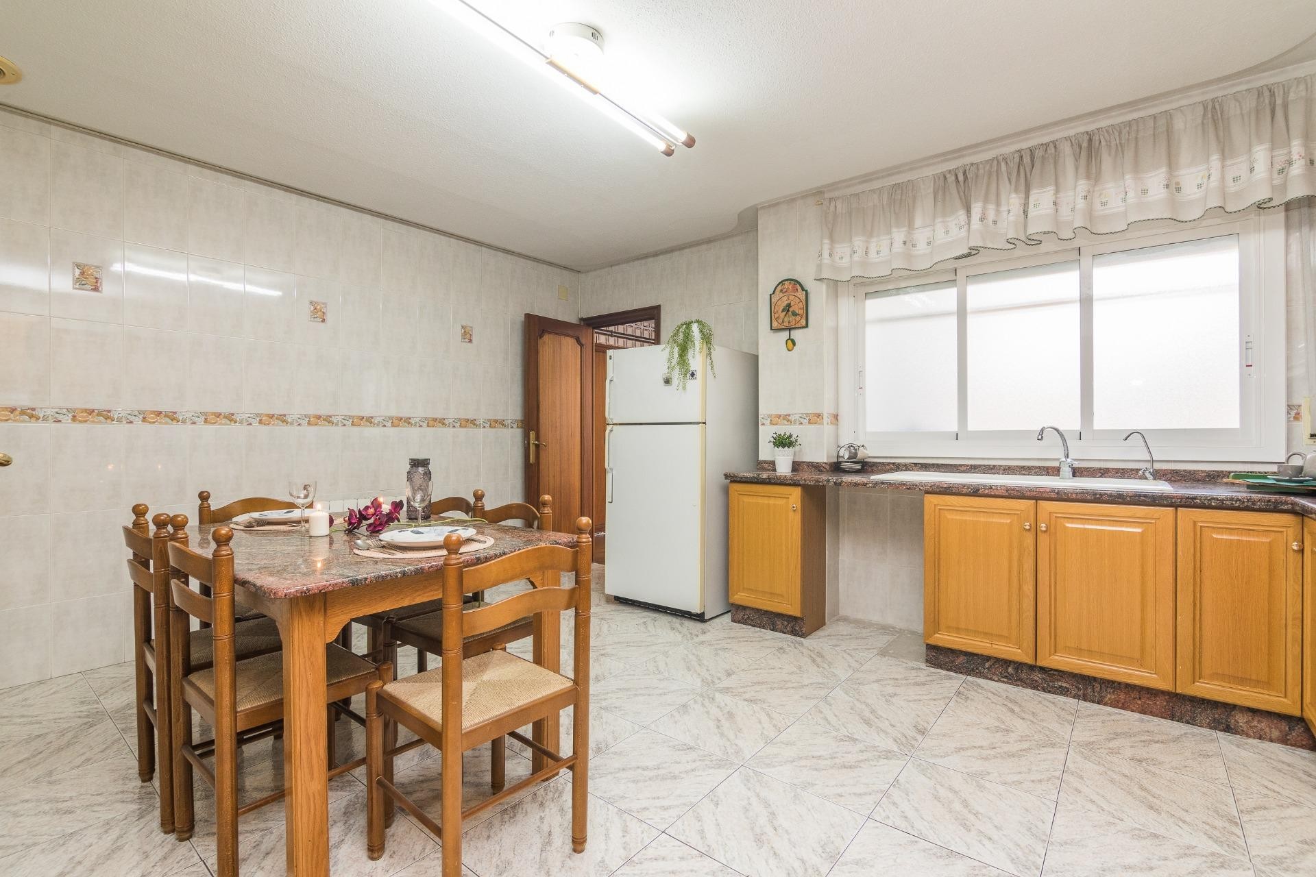 Resale - Apartment / flat - Elche - Center