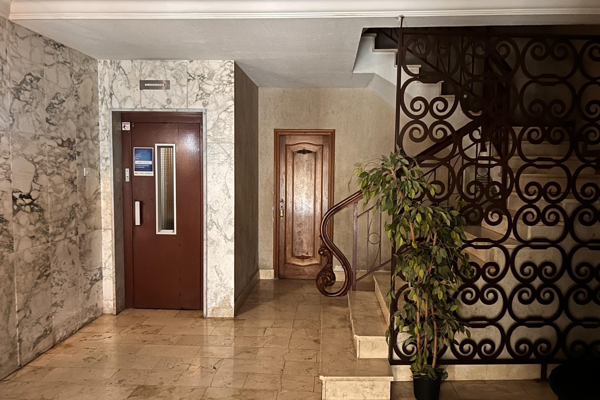 Resale - Apartment / flat - Elche - Center