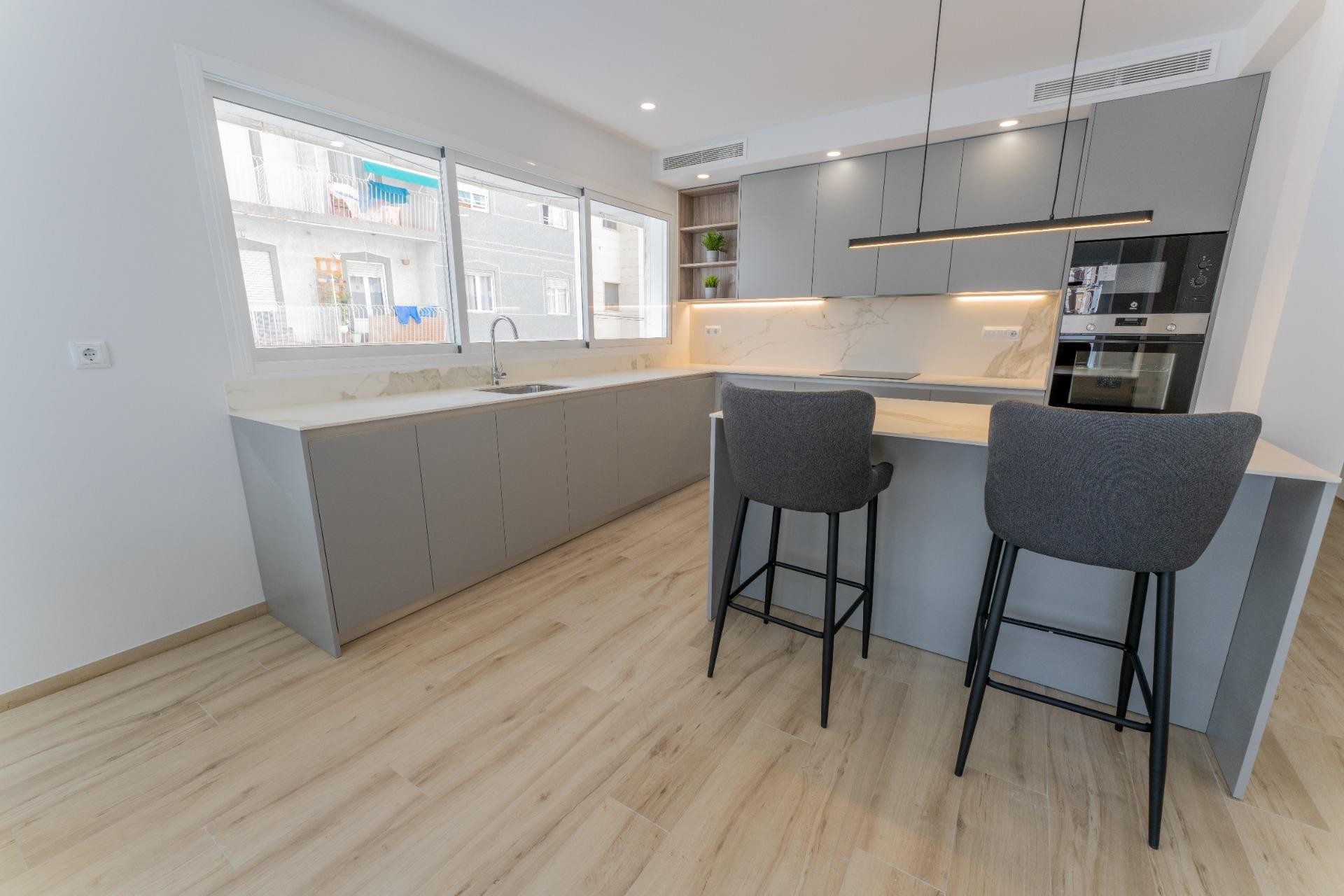 Resale - Apartment / flat - Elche - Center