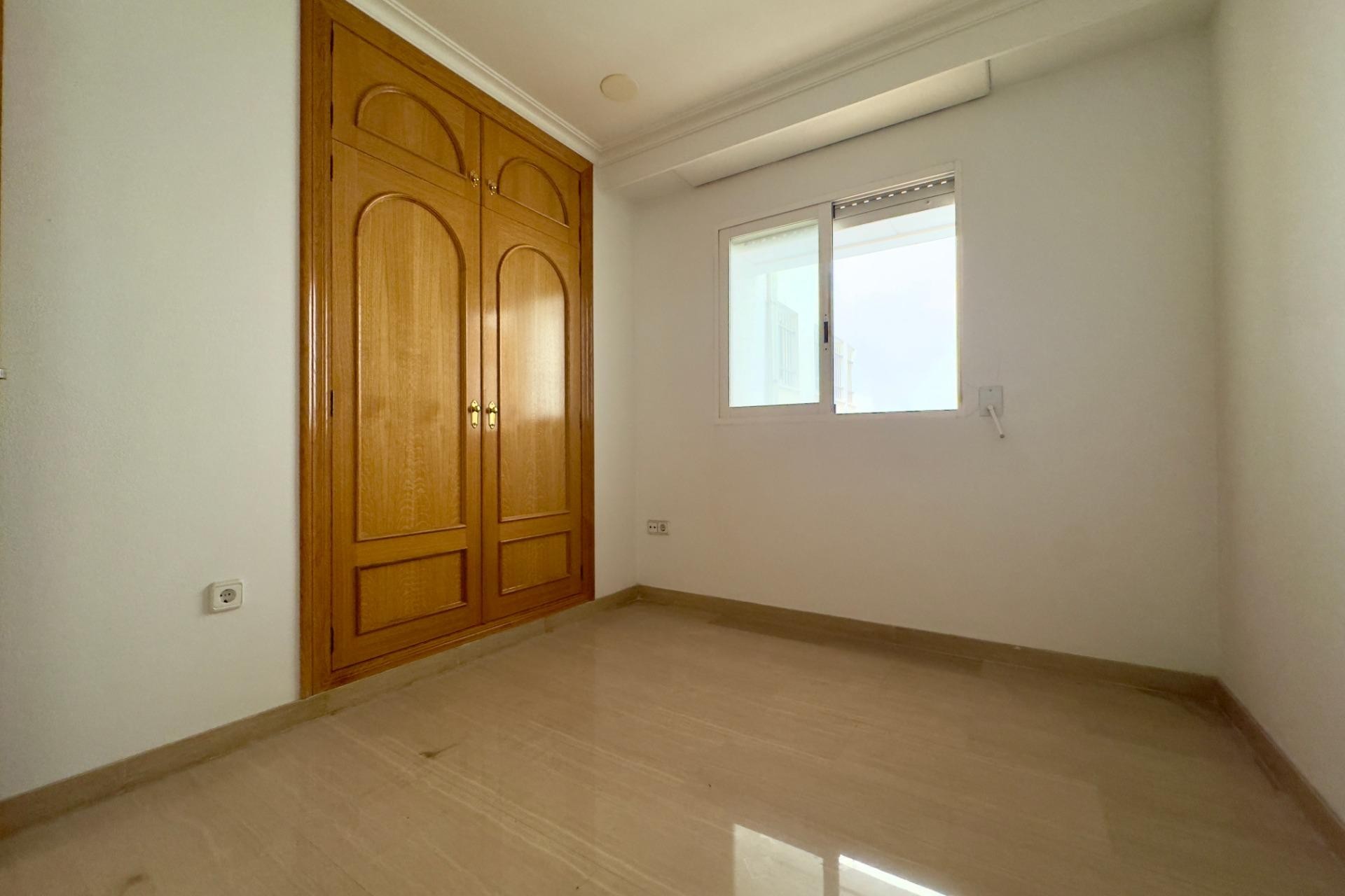 Resale - Apartment / flat - Elche - Center