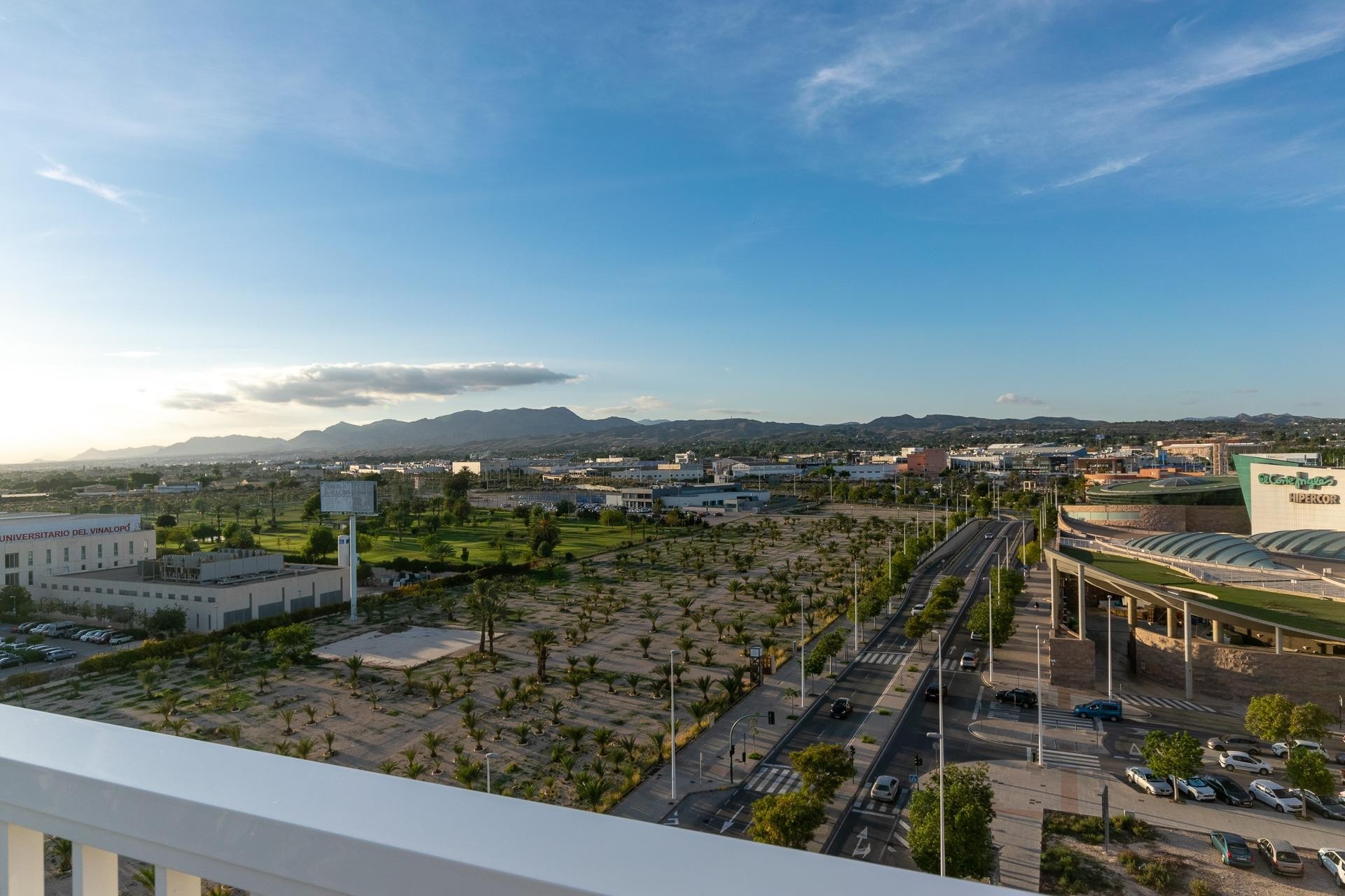 Resale - Apartment / flat - Elche - Corte Ingles