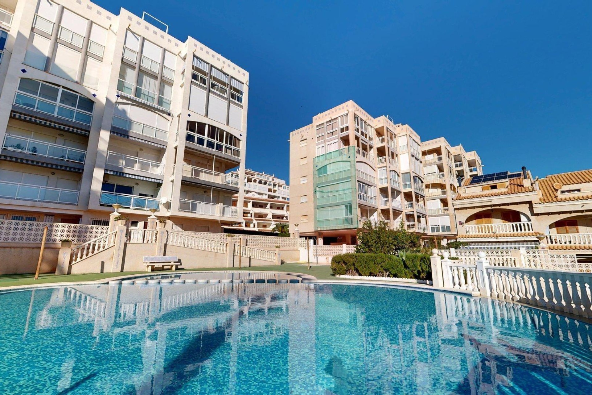Resale - Apartment / flat - Elche - Playa arenales del sol