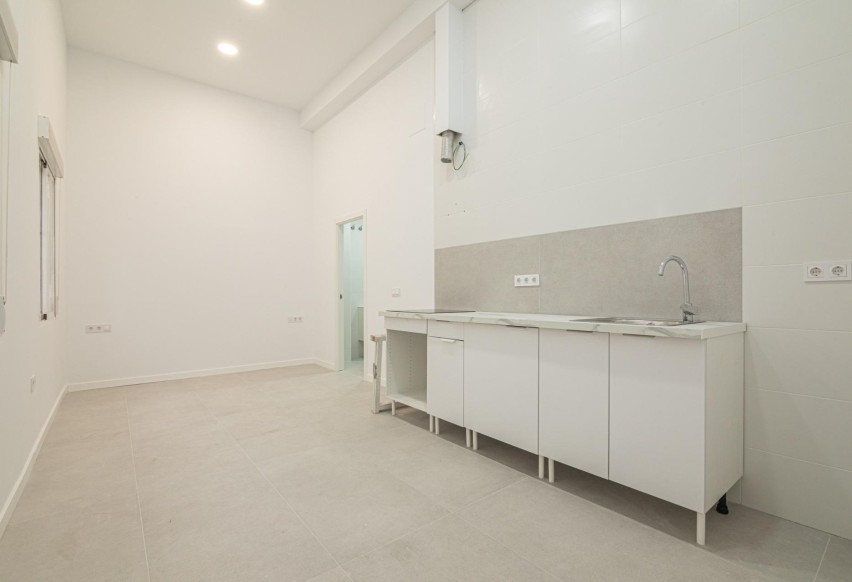 Resale - Apartment / flat - Elche - Plaza Barcelona