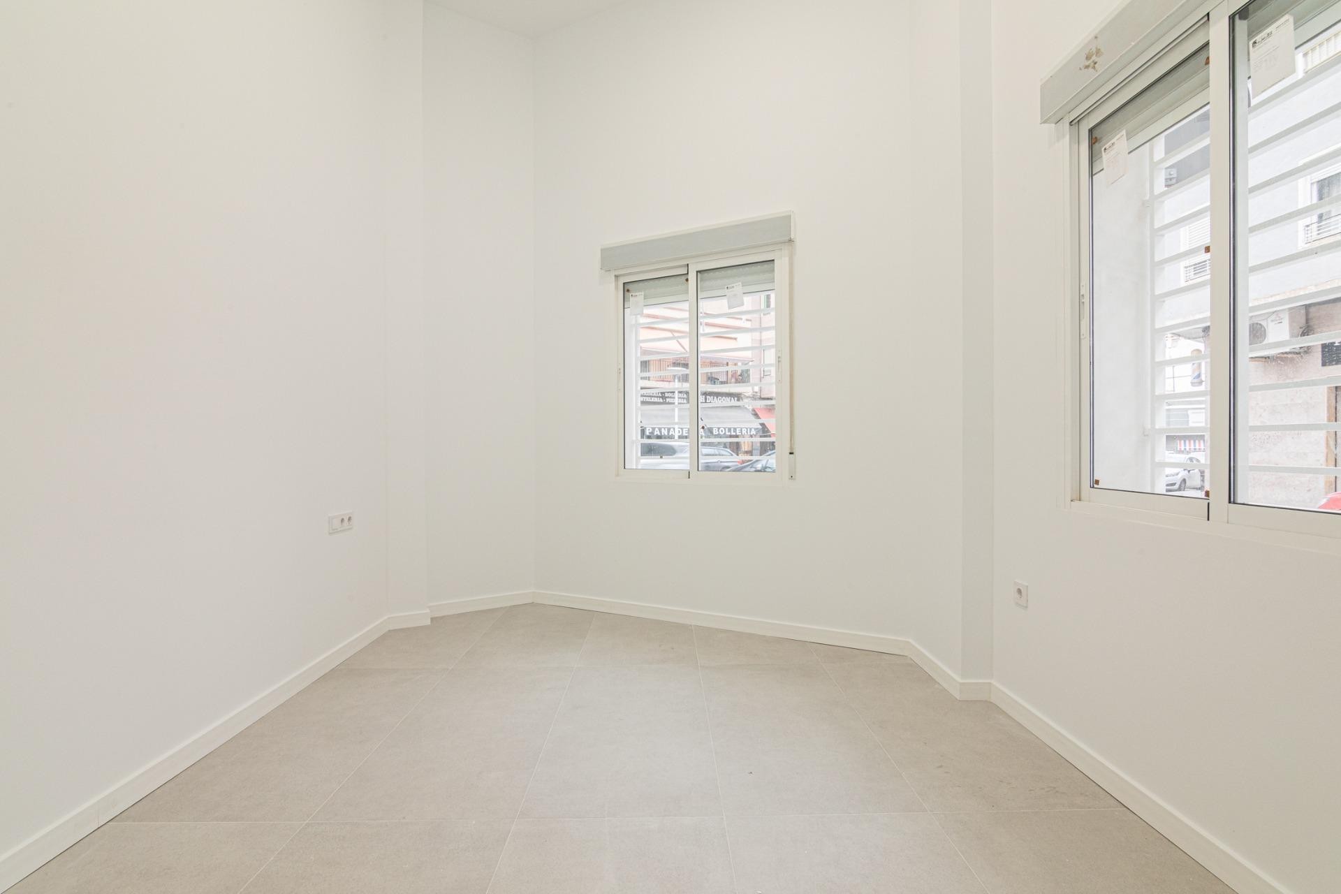Resale - Apartment / flat - Elche - Plaza Barcelona